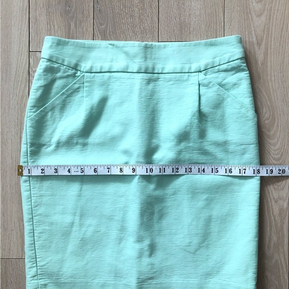 J. Crew The Pencil Skirt in Mint Green Size 4 - Picture 10 of 10